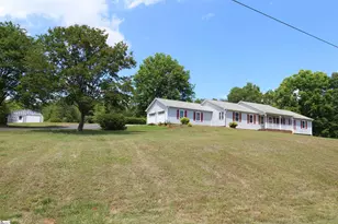 152 Timberlake Dr, Inman, SC 29349 - Photo 2