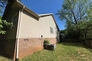 106 Meadowinds Dr, Spartanburg, SC 29306 - Photo 2