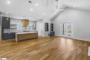 256 Beacon St, Greenville, SC 29605 - Photo 6