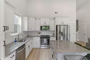 726 Judah Dr, Moore, SC 29369 - Photo 2