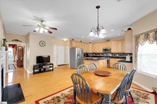 200 Dothan Ct, Greenville, SC 29607 - Photo 10