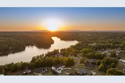 314 Shoreview Drive, Chesnee, SC 29323 - Photo 2