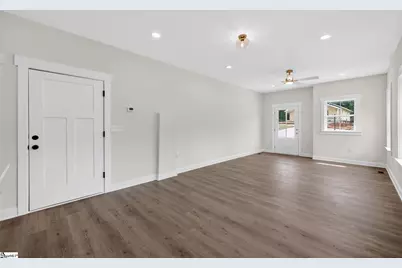 316 W Caroline Street, Greenville, SC 29611 - Photo 14