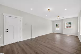 316 W Caroline St, Greenville, SC 29611 - Photo 14
