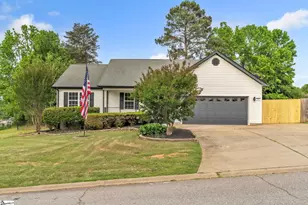 325 James Allgood Dr, Inman, SC 29349 - Photo 1