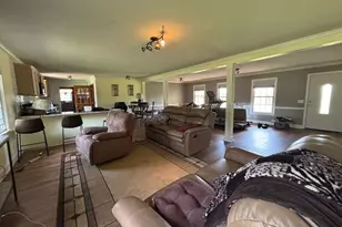 927 Cardinal Dr, Easley, SC 29642 - Photo 10