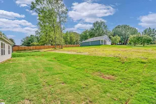 1843 Memorial Dr Ext, Greer, SC 29651 - Photo 22