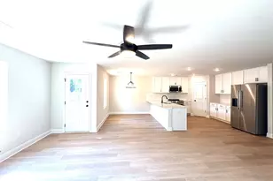 1843 Memorial Dr Ext, Greer, SC 29651 - Photo 10