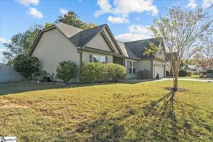 247 Finley Hill Ct, Simpsonville, SC 29681 - Photo 6