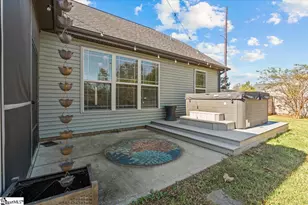 247 Finley Hill Ct, Simpsonville, SC 29681 - Photo 2
