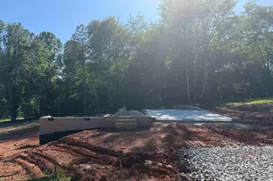 212 Sherwood Dr, Anderson, SC 29621 - Photo 2
