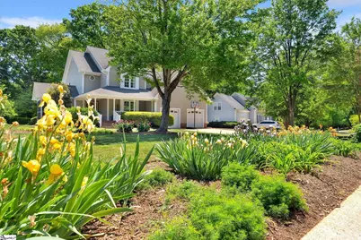 205 Spring Lake Loop, Simpsonville, SC 29681 - Photo 2