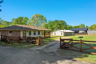 2228 Cross Anchor Rd, Woodruff, SC 29388 - Photo 2