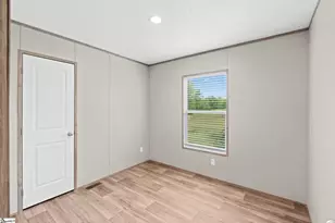 404 Penarth Dr, Greenville, SC 29617 - Photo 14