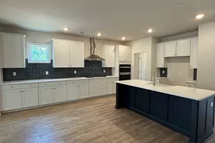 335 Goldenrod Ct, Seneca, SC 29678 - Photo 6