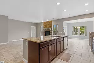 300 Bucklebury Rd, Greer, SC 29651 - Photo 10