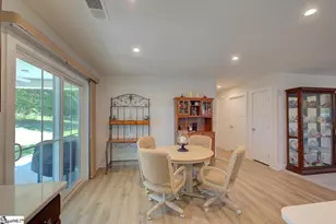 688 Hardwood Dr, Boiling Springs, SC 29316 - Photo 18