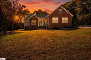 200 Holly Chase Dr, Piedmont, SC 29673 - Photo 2