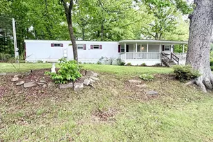 129 Boone Dr, Easley, SC 29640 - Photo 2