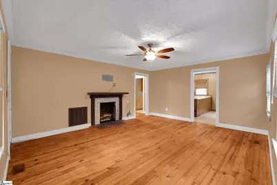 228 Perry Avenue, Simpsonville, SC 29681 - Photo 2