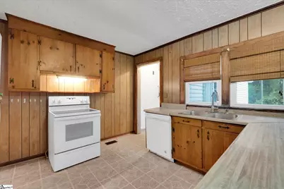 228 Perry Avenue, Simpsonville, SC 29681 - Photo 4