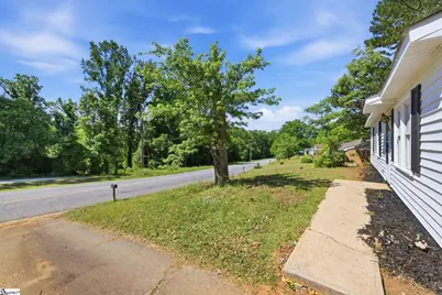 388 Vanderbilt Road, Spartanburg, SC 29301 - Photo 4