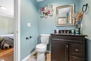 24 Hale St, Greenville, SC 29605 - Photo 14