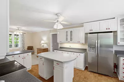 556 Club Drive, Greenville, SC 29611 - Photo 10