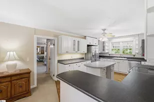 556 Club Dr, Greenville, SC 29611 - Photo 8