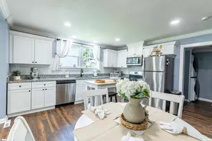 295 Werts St, Greenville, SC 29605 - Photo 6