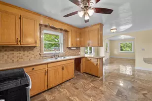 1005 Gordon St, Anderson, SC 29626 - Photo 18