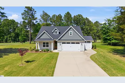 401 Grand Harbor Boulevard, Ninety Six, SC 29666 - Photo 2