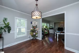 504 Cunningham Rd, Taylors, SC 29687 - Photo 8