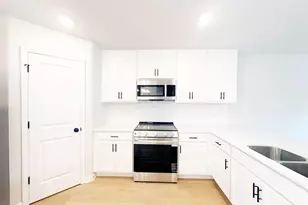 1293 N Hwy 101, Greer, SC 29651 - Photo 6