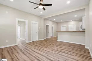 402 Elm St, Gaffney, SC 29340 - Photo 12