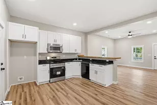 402 Elm St, Gaffney, SC 29340 - Photo 18