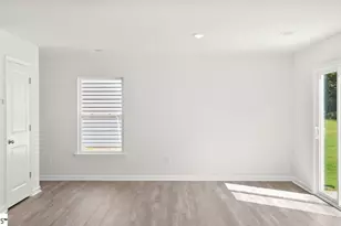 239 Deskin Ln, Fountain Inn, SC 29644 - Photo 8
