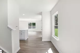 239 Deskin Ln, Fountain Inn, SC 29644 - Photo 6