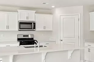 136 Lazzon Rd, Moore, SC 29369 - Photo 10