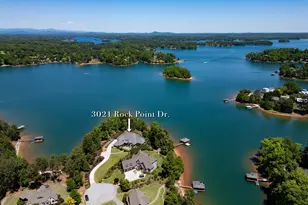 3021 Rock Point Dr, Seneca, SC 29672 - Photo 2