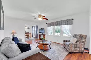 113 Leisure Dr, Easley, SC 29640 - Photo 2