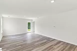 128 Lazzon Rd, Moore, SC 29369 - Photo 14