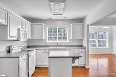 648 Ivybrooke Avenue, Greenville, SC 29615 - Photo 8