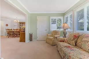 215 Lakeside Cir, Greenville, SC 29615 - Photo 10