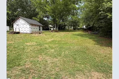 318 Cora Street, Laurens, SC 29360 - Photo 4