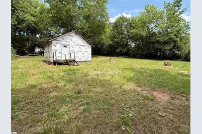 318 Cora Street, Laurens, SC 29360 - Photo 2
