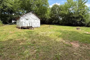 318 Cora St, Laurens, SC 29360 - Photo 2