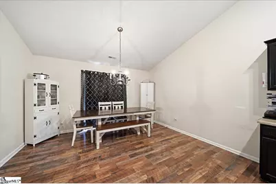 300 London Drive, Laurens, SC 29360 - Photo 8