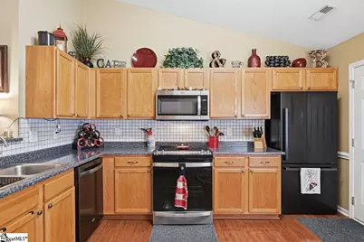 205 Garfield Lane, Simpsonville, SC 29681 - Photo 10