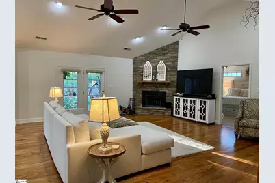379 Riveroak Road, Inman, SC 29349 - Photo 4